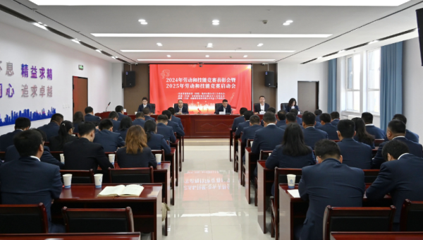 “持續(xù)學(xué)習(xí)與技能精進(jìn)是職業(yè)生涯不可或缺的基石。我深知扎實的專業(yè)知識是預(yù)算工作穩(wěn)固的根基，而嫻熟的軟件操作技能，則是提升工作效率、確保精準(zhǔn)無誤的銳利武器！”“今后我們將持續(xù)開展形式多樣、層次分明的技能培